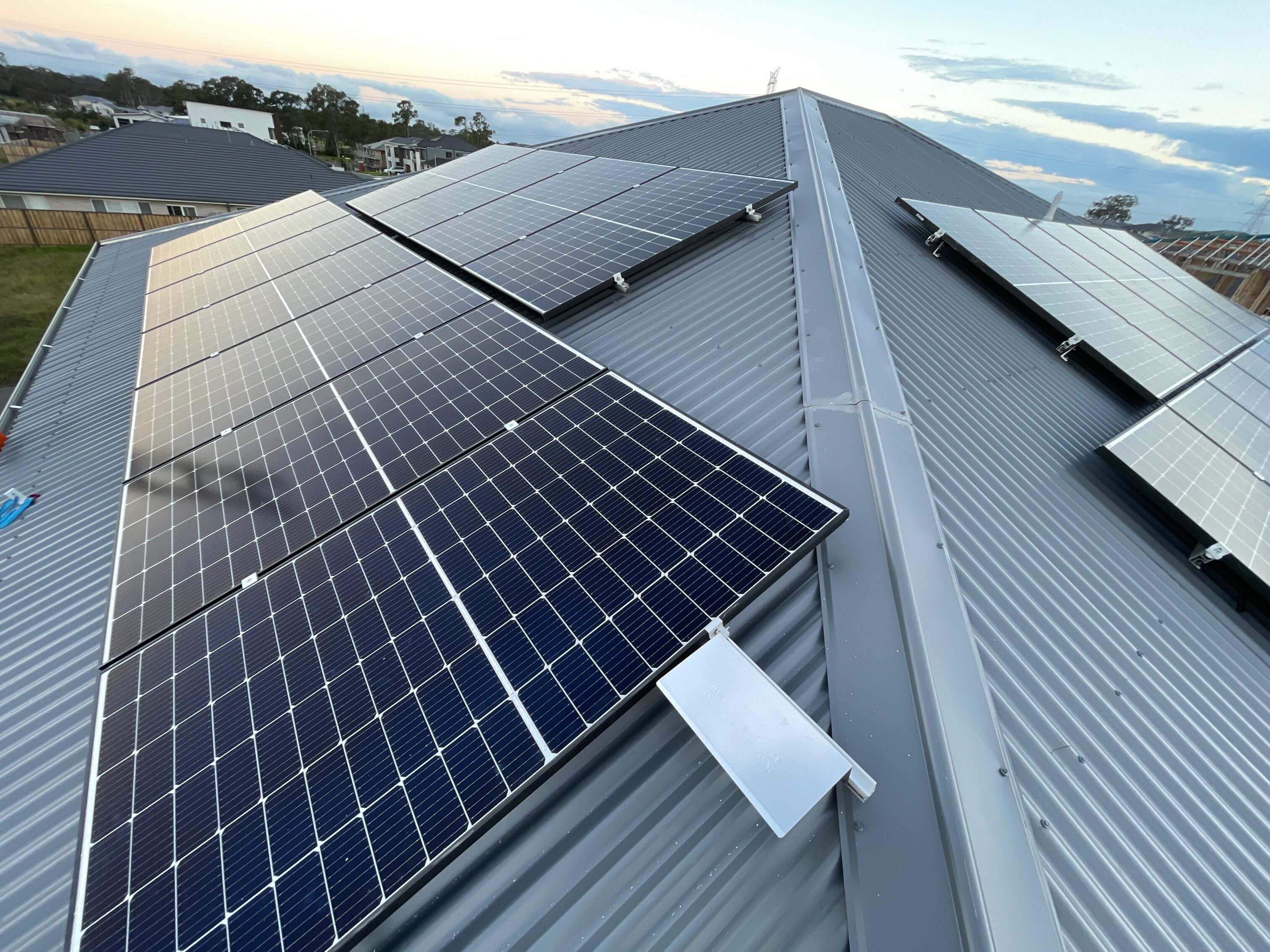 How do solar panels function on cloudy and rainy days? 3 brands you can install